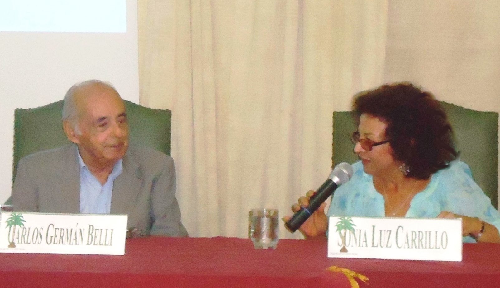 Carlos Germán Belli y Sonia Luz Carrillo